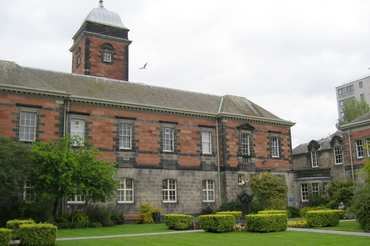 Dundee_University
